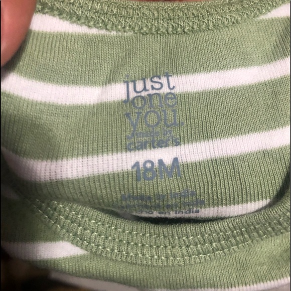 Carters baby Onsie green striped - Picture 3 of 5